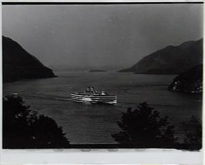 HOLWAY Donal,CRUISE SHIP IN RIVER,1980,Ro Gallery US 2023-08-31
