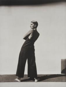HOYNINGEN HUENE George 1900-1968,Lee Miller, Fashion by Yrande, Paris,1930,Skinner US 2024-01-31