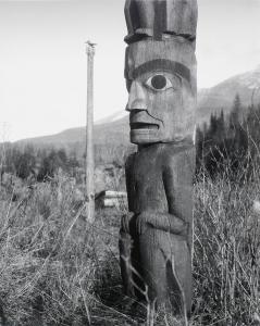 HUBER Karl 1872-1953,Totem on the Skeena,Heffel CA 2021-01-28