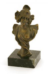 JACOBS Henri 1864-1935,a bronze bust of a girl,Sworders GB 2019-01-29