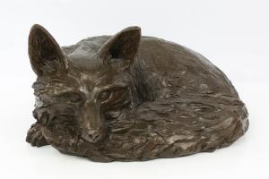 JOHNSON Rosalie 1933,a resting fox,Ewbank Auctions GB 2023-01-26