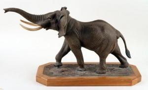 JONAS Louis Paul 1894-1971,A carved and hand painted elephant,Kamelot Auctions US 2020-03-26