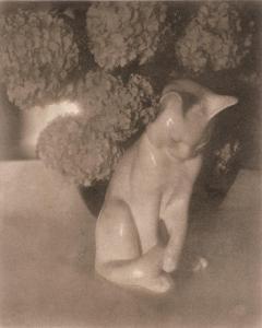 KÜHN Carl Heinrich Walter,Still Life with Cat Figure and Hydrangeas,1920,Galerie Bassenge 2023-06-14