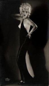 KALLMUS Dora # BENDA Arthur,Femme blonde en robe du soir et seins nus,1930,Yann Le Mouel 2023-11-14