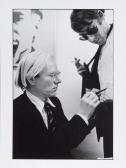 KALTER Marion 1951,Andy Warhol signant la chemise d'Alain Pacadis, Pa,1990,Piasa FR 2008-05-16