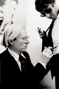 KALTER Marion 1951,Andy Warhol signant la chemise d'Alain Pacadis,1977,Piasa FR 2009-06-05