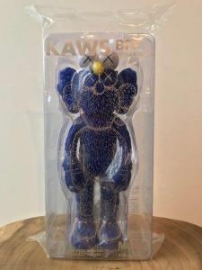 KAWS 1974,BFF Moma Exclusive warning chaking hazard,Digard FR 2017-12-12