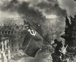 KHALDEL Yevgeni 1917-1997,RAISING A FLAG OVER THE REICHSTAG,1960,Sotheby's GB 2015-06-02