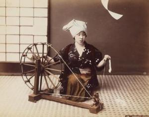 KIMBEI Kusakabe 1841-1934,Spinning Cotton,Palais Dorotheum AT 2010-03-30