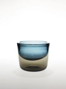 koskinen harro 1945,glass vase,2009,Phillips, De Pury & Luxembourg US 2009-11-15