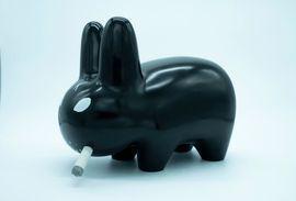 Kozik Frank 1962,Lustre Gloss Labbit (Black, red & white edition),2012,Digard FR 2021-12-14