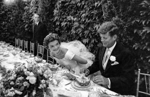 LARSEN Lisa,Le Sénateur John F. Kennedy et sa future épouse Ja,1953,Cornette de Saint Cyr 2020-11-14
