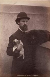 LAVAND HOMME Anna,Homme et ses deux chiens, London Streets For Sale,1890,Yann Le Mouel FR 2014-03-19