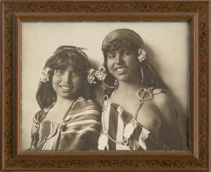 LEHNERT RUDOLF # LANDROCK ERNEST,Two Tunisian girls,1904,Galerie Bassenge DE 2025-06-04