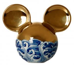 LIHONG LI 1974,Mickey China (gold version),2019,Cannes encheres, Appay-Debussy FR 2023-05-06