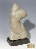 MAKOLIES Peter 1936,Weiblicher Marmor-Torso,1999,Bergmann DE 2009-10-24