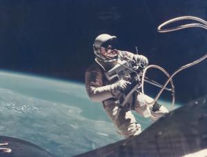 MCDIVITT James 1929,First US Spacewalk - Ed White’’s EVA (Extra Vehicu,1965,Dreweatts GB 2015-02-26