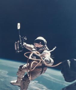 MCDIVITT James 1929,First US Spacewalk - Ed White’’s EVA over New Mexi,1965,Dreweatts GB 2015-02-26