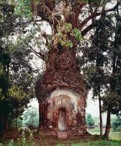 MCPHEE LAURA 1958,15th Century terracotta temple, West Bengal,1998,Bonhams GB 2022-10-21