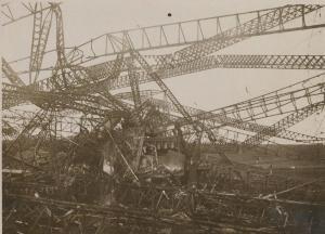 MEURISSE Louis,Catastrophe du dirigeable anglais R101,c.1910,Millon & Associés FR 2013-03-19