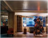 MEYEROWITZ Joel 1938,Christmas Tree in Lobby, N.Y.C.,1977,Bloomsbury New York US 2008-10-17