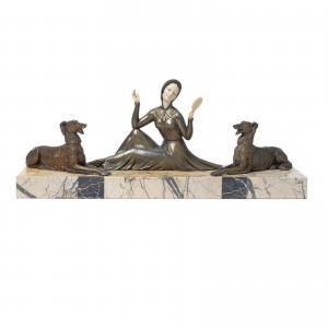 MOLINS de Alfred 1800-1800,a seated female with dogs,1925,Bonhams GB 2018-10-10