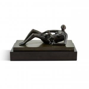 MOORE HENRY 1831-1895,Reclining Mother and Child I,1979,Sotheby's GB 2024-04-06