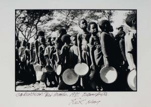 NAM KOK 1939,Des enfants font la queue,1981,Pierre Bergé & Associés FR 2010-11-23