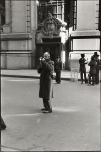 paulin frank 1926,Henri Cartier-Bresson, St. Patrick's day Parade,1957,Palais Dorotheum 2022-10-28