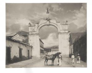 PERCY Cox S,Amecameca / Villa de Guadalupe / Patio del Hotel S,1890,Morton Subastas MX 2017-07-05