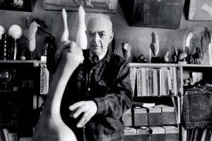 PEREZ CLAUDE,Brassaï dans son atelier, Paris,1965,Yann Le Mouel FR 2008-10-29