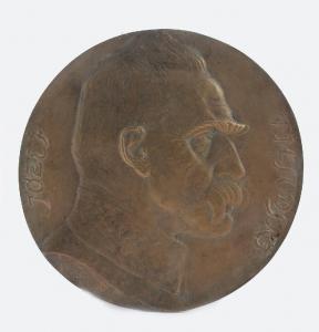 RASZKA Jan Florian,Medalion z portretem Marszałka Józefa Piłsudskiego,1900,Rempex 2018-02-26