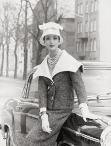 RELANG Regina 1906-1989,Models in fashion by Uli Richter,1959/60,Galerie Bassenge DE 2021-12-08