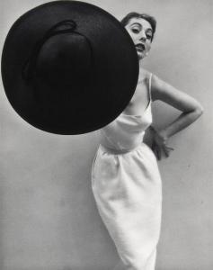REYNAL Kay Bell 1910-1977,Black hat, New York,1950,Bloomsbury London GB 2010-12-02