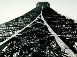 Richard Zaïna,La Tour Eiffel en contre-plongée,1960,Ader FR 2007-11-19