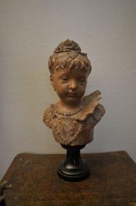 ROUSSEAU Eugène 1827-1891,Buste de jeune fille au collier de perle,Boisgirard - Antonini 2020-11-27