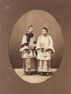 SAUNDERS William 1832-1892,Two women, Shanghai,Swann Galleries US 2022-10-20