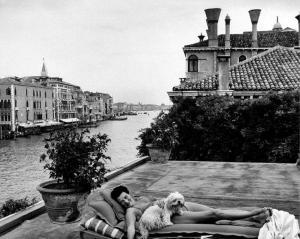 SCHERSCHEL FRANK 1907-1981,Peggy Guggenheim sur le toit de son palais. L,1953,Cornette de Saint Cyr 2020-11-14