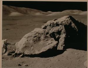 SCHMITT Mas,AS17-140-21496.Apollo 17, l'astronaute Harrison sc,Le Calvez FR 2013-11-28