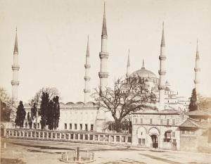SEBAH J. Pascal,Prière du vendredi, arrivée du Sultan à la mosquée,1875,Damien Leclere 2014-06-05