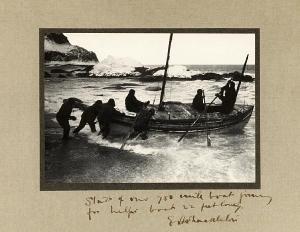 SHACKLETON ERNEST HENRY,PHOTOGRAPH OF THE LAUNCH OF THE BOAT,Bonhams GB 2011-03-29