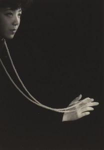 Shibuya RYUKICHI 1907-1995,Woman with long pearls,1936,Phillips, De Pury & Luxembourg US 2010-04-16