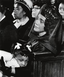 SLEET, Jr. Moneta,Mrs. Coretta Scott King and Her Daughter Bernice a,1968,Swann Galleries 2013-02-26