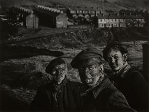 SMITH Eugene 1918-1978,Three Generations of Miners,1950,Phillips, De Pury & Luxembourg US 2024-04-05