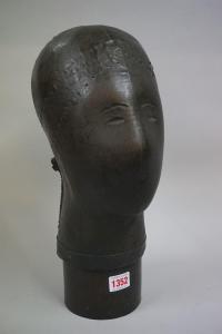 Stern Catharni 1925-2015,life-size head,Stride and Son GB 2021-10-08