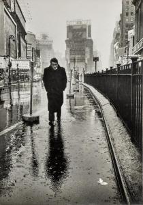 STOCK Dennis 1928-2010,James Dean in Times Square, New York City,1955,Sotheby's GB 2024-04-10