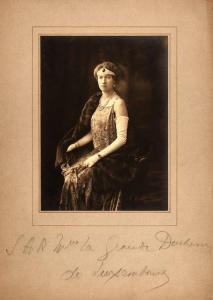 TAPONIER Andre,Grande-duchesse Charlotte de Luxembourg (1896-1985,Coutau-Begarie 2012-10-17