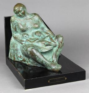 UBANDO CORIA Estela 1939,Woman with Children,Clars Auction Gallery US 2018-03-25