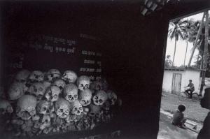 VOGEL Markus 1972,children of the angkor temple,1996,Piasa FR 2007-06-05
