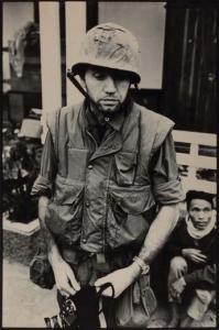 WHEELER NIK 1939,Portrait du photographe Don McCullin,1968,Yann Le Mouel FR 2012-11-09